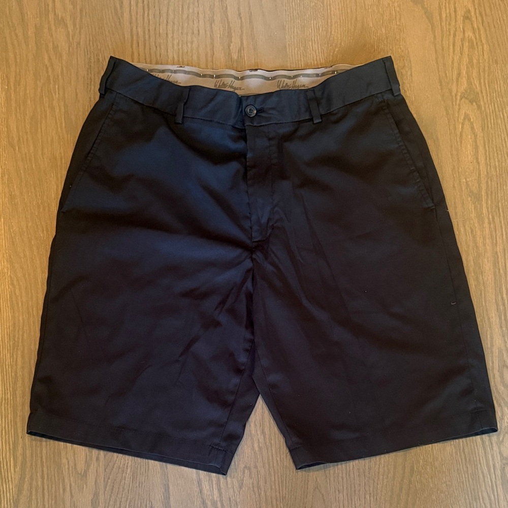 Men's Black Flat-Front Golf Shorts